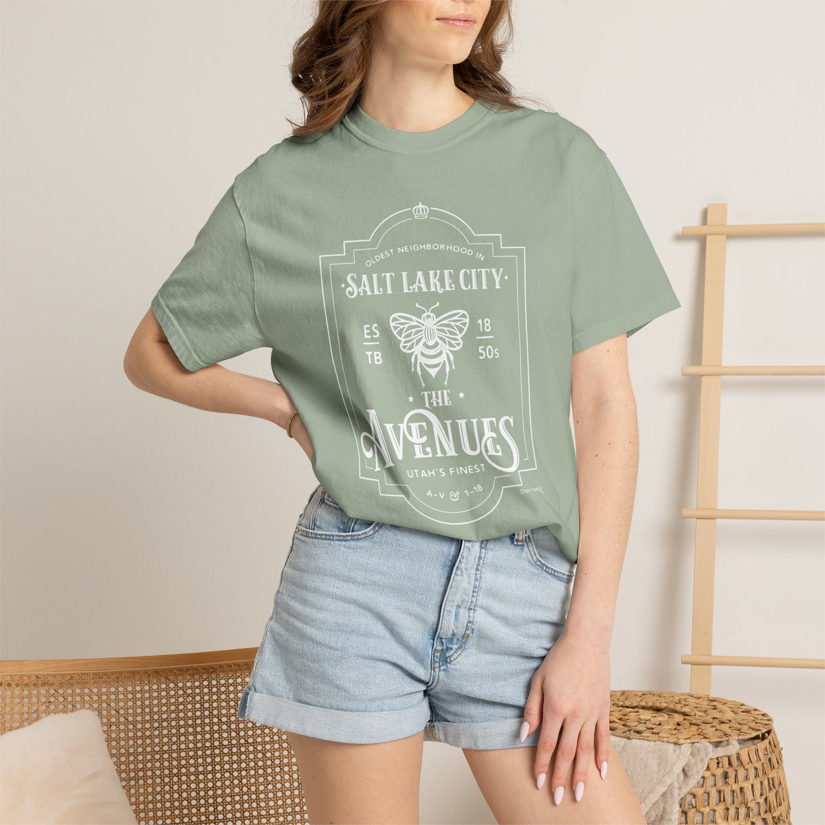 The Aveneus T-shirt